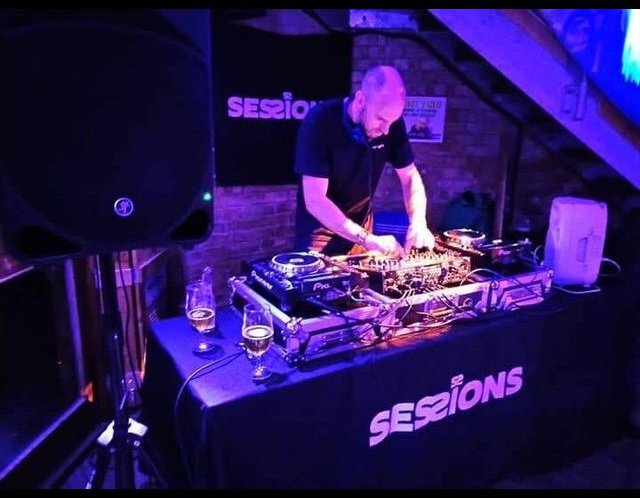 Sessions venue gig